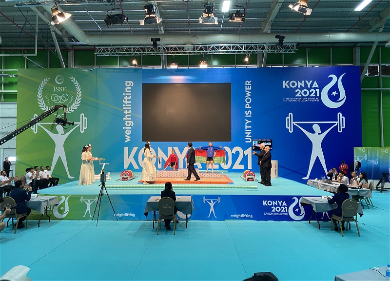 Исламиада-2021: Первая медаль Азербайджана в тяжелой атлетике - ФОТО