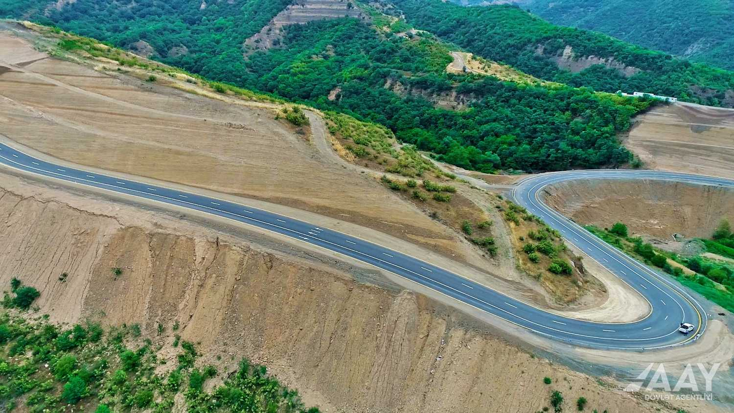 Сайт новая дорога. Азербайджан Лачинский коридор. Дорога Лачин в Армению. Лачинский коридор дороги. Новая дорога.