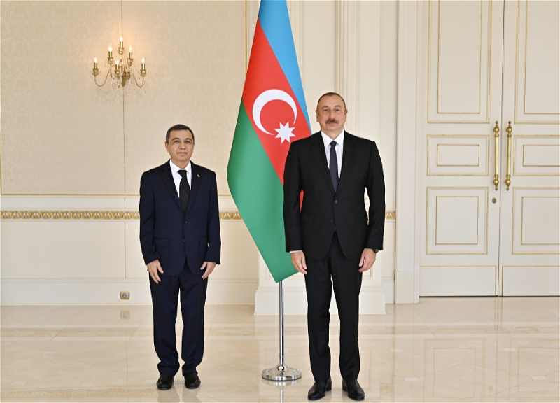 Президент принял верительные грамоты новоназначенного посла Туркменистана - ФОТО