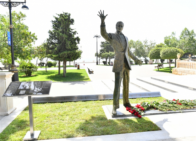 Ильхам Алиев: Песни Муслима, посвященные Родине, живут и будут жить вечно