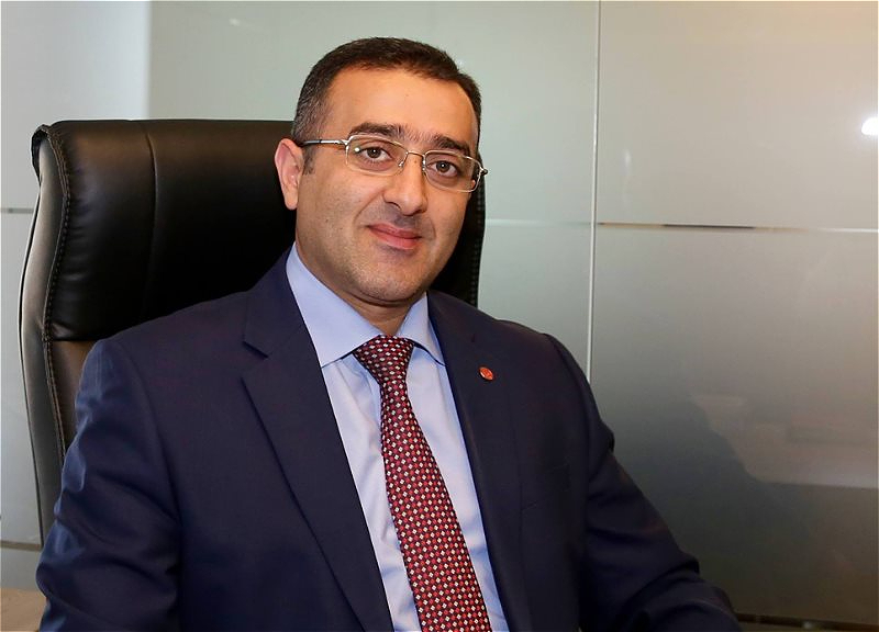 Журналист Ильхам Мамедзаде получил должность в «Yeni Klinika»