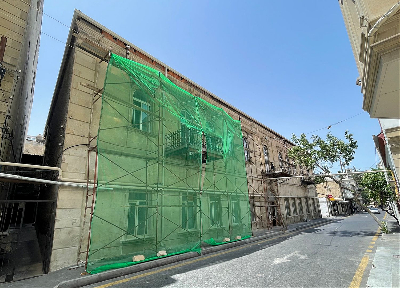 В Баку уродуют очередное историческое здание? – Госслужба вносит ясность – ФОТО