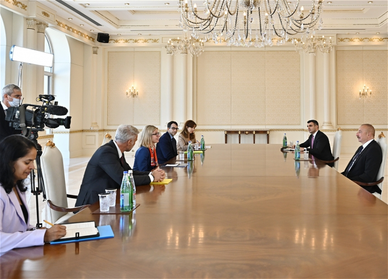 Ильхам Алиев обсудил с вице-президентом Всемирного банка участие банка в восстановлении Карабаха