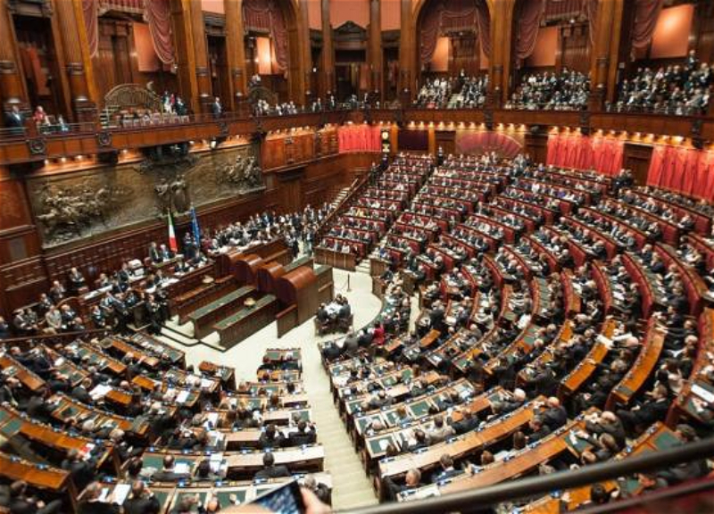 İtalyan parlamentarlar Azərbaycanla həmrəylik nümayiş etdirirlər