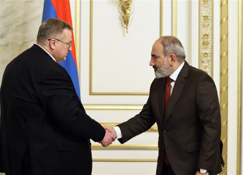 Пашинян встретился с вице-премьером России
