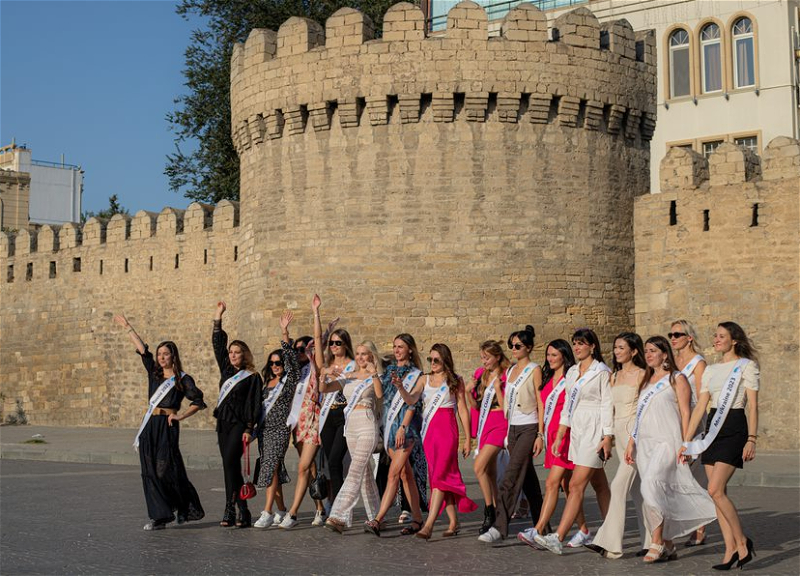 В Баку проходит международный конкурс красоты, который покажет миру туристические красоты Азербайджана – ФОТО