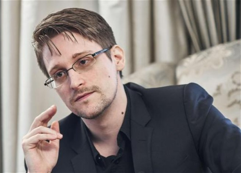 Сноуден получил российское гражданство