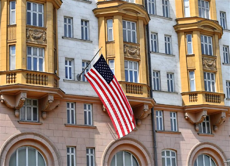 Посольство США в Москве призвало своих граждан немедленно покинуть Россию