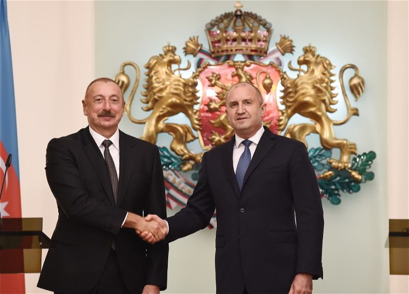 Президенты Азербайджана и Болгарии выступили с заявлениями для печати - ВИДЕО