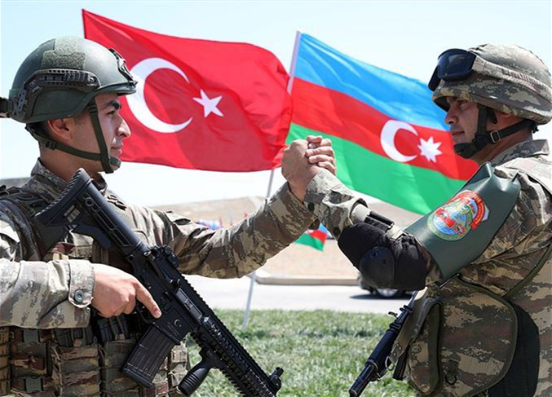 Проводятся совместные учения азербайджанских и турецких спецназовцев