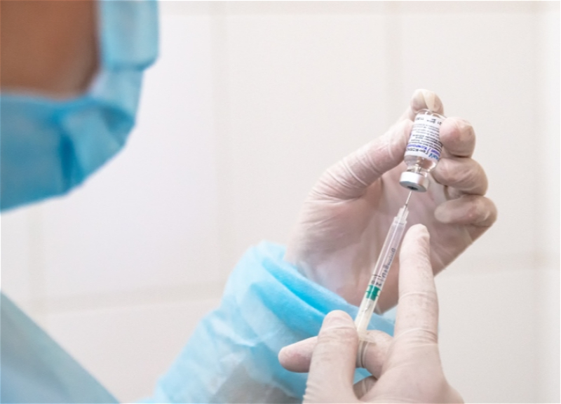 За сутки в Азербайджане вакцинировались от коронавируса более 700 человек