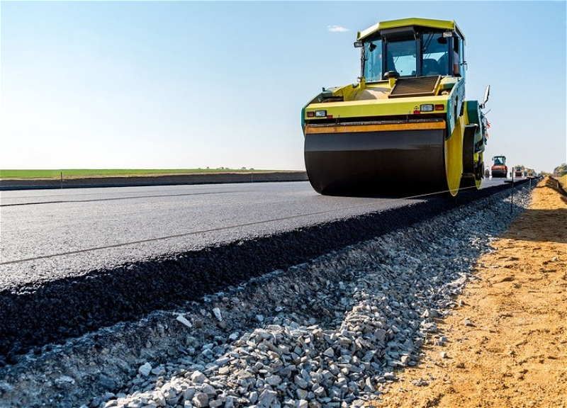 Ильхам Алиев распорядился о мерах по продолжению реконструкции дорог в Сабаильском районе