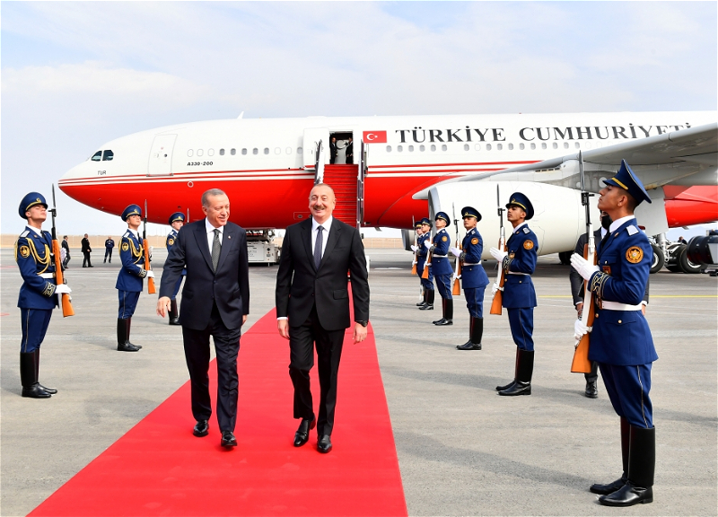 Президент Эрдоган прибыл с официальным визитом в Азербайджан - ФОТО - ВИДЕО