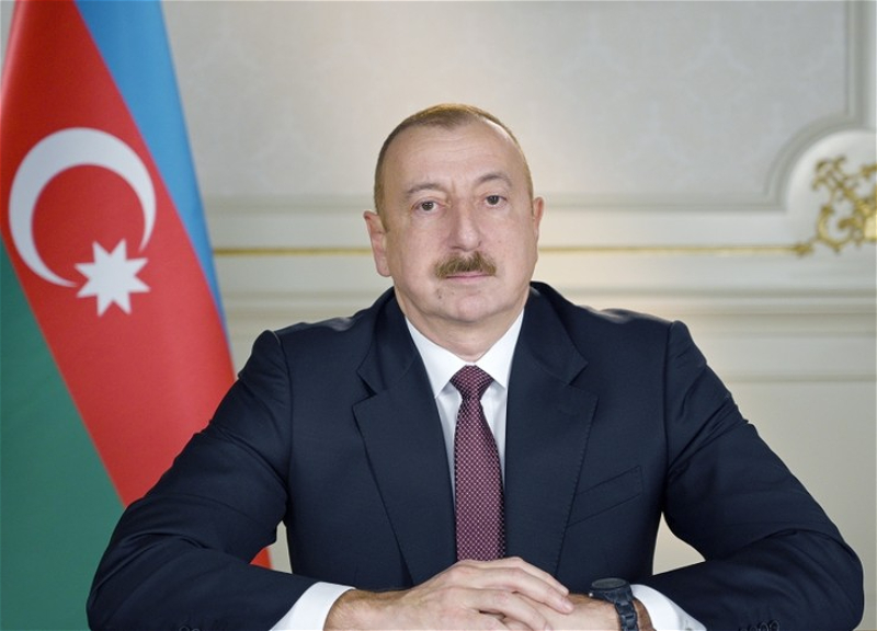 Президент Ильхам Алиев поделился публикацией по случаю Дня Республики Турции - ФОТО