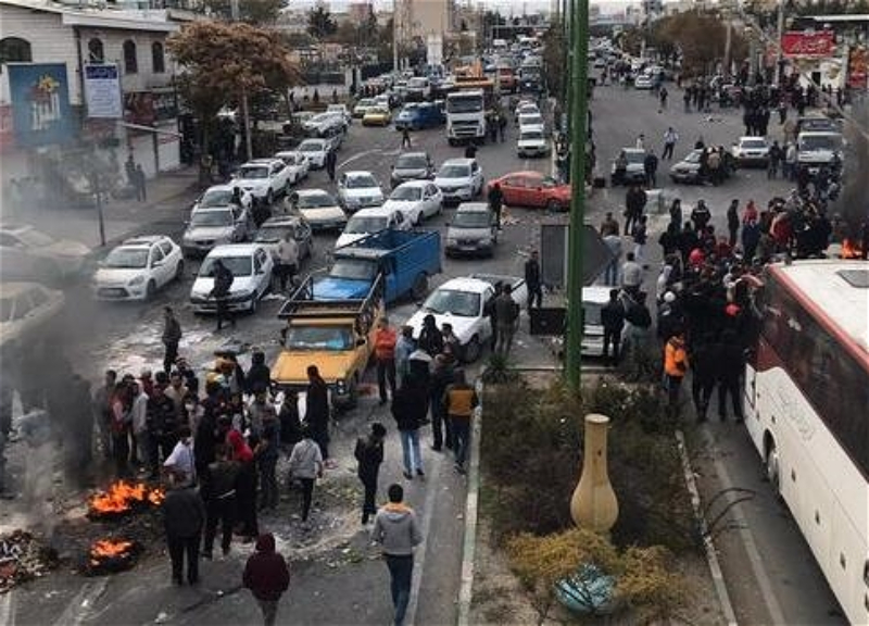 В иранском городе Хаш убиты 16 участников акций протеста