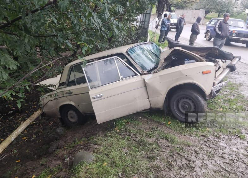 В Лянкяране «КамАЗ» столкнулся с легковым автомобилем, есть пострадавшие - ФОТО