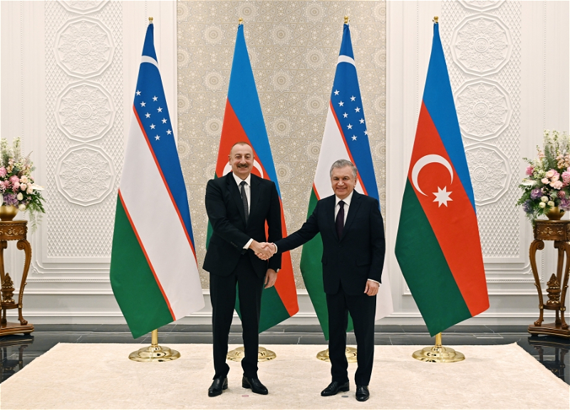 В Самарканде прошла встреча президентов Азербайджана и Узбекистана