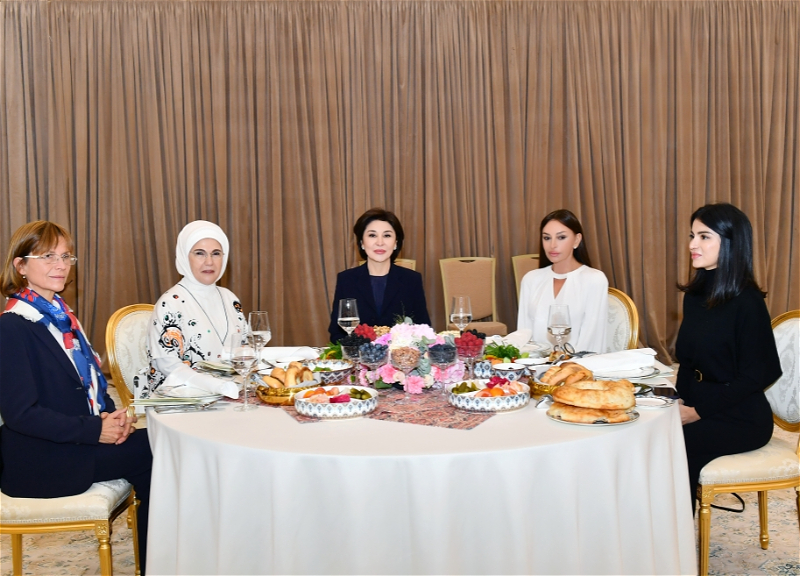 Мехрибан Алиева приняла участие в обеде, организованном в Самарканде в рамках саммита ОТГ - ФОТО