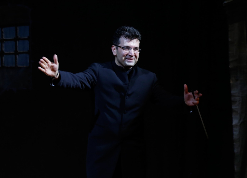 Впервые в истории Латвийского оперного театра спектаклем руководил азербайджанский дирижер – ФОТО