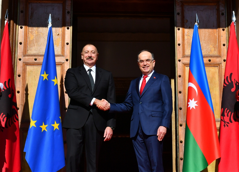 В Тиране состоялась церемония официальной встречи Президента Ильхама Алиева - ФОТО