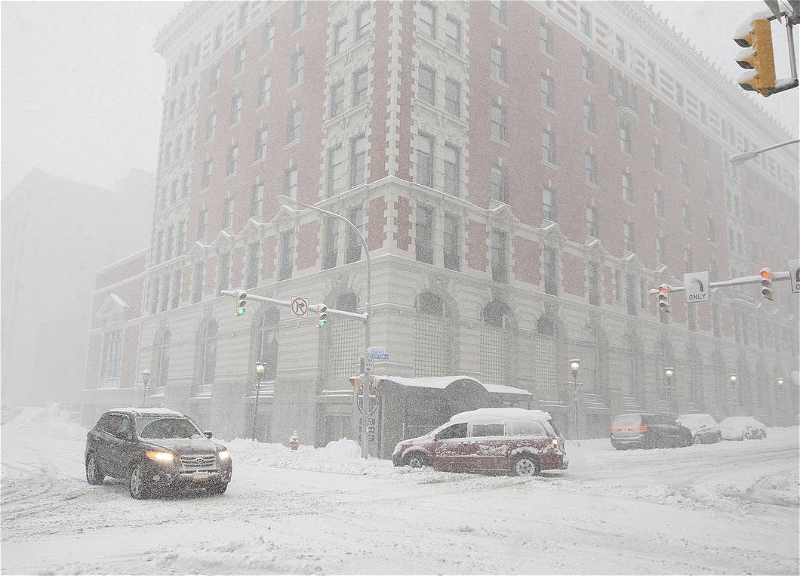 Байден объявил ЧС в штате Нью-Йорк из-за сильного снегопада