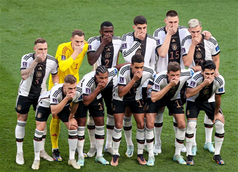 ФИФА не накажет сборную Германии за акцию протеста перед матчем с Японией