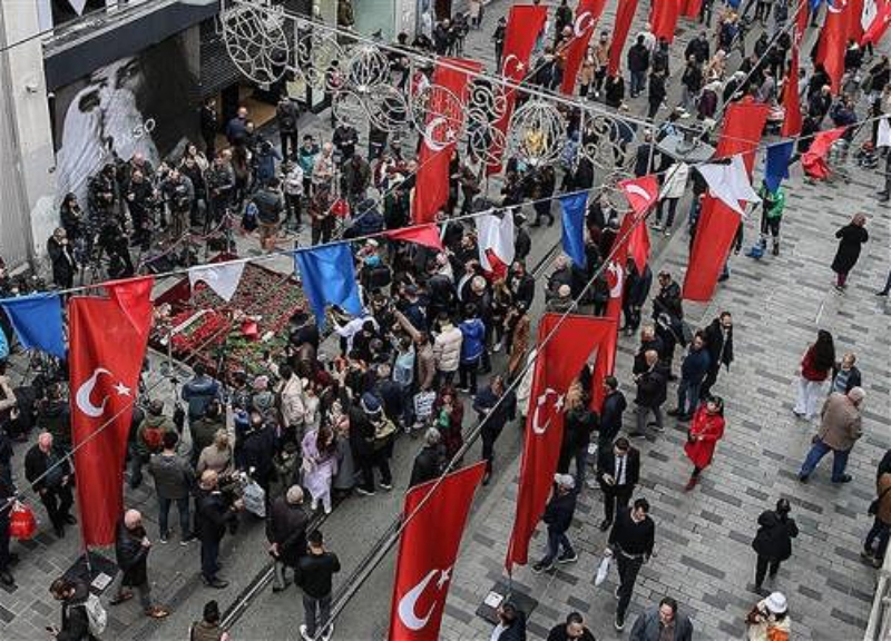 После теракта: В Стамбуле введен запрет на ряд видов деятельности на улице Истикляль