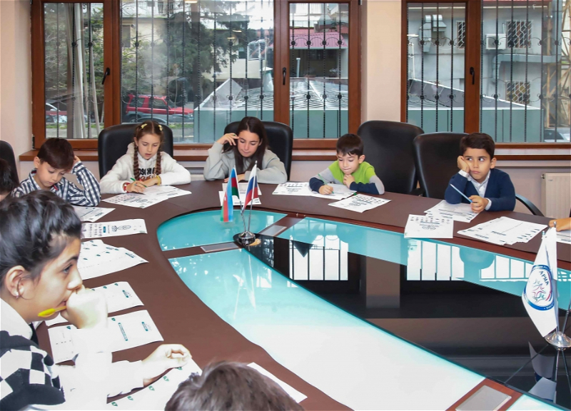 В Баку стартовали курсы повышения квалификации для преподавателей русского языка - ФОТО