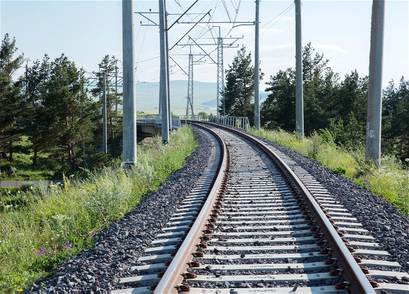 Иран заявил, что cтроительство железной дороги Решт - Астара может занять более трех лет