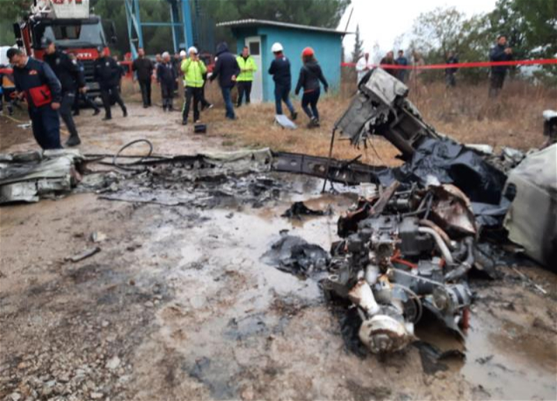 В Турции разбился одномоторный самолет, есть погибшие - ФОТО