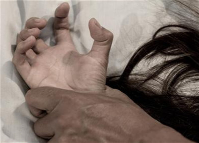 В Хырдалане 15-летнюю девочку изнасиловали в отеле