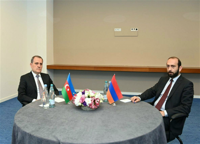 Мирзоян: Есть договоренность о проведении до конца года встречи с главой МИД Азербайджана