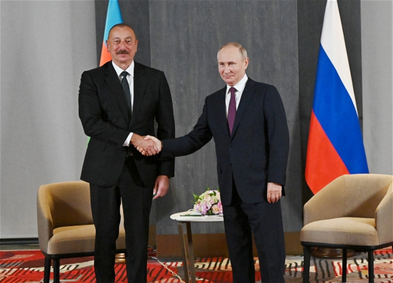 Путин позвонил Ильхаму Алиеву