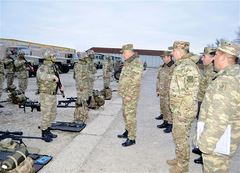 Начальник Генштаба ВС Азербайджана проверил боеготовность ряда воинских частей - ФОТО
