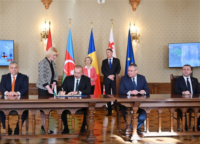 Азербайджан, Грузия, Румыния и Венгрия подписали Соглашение о стратегическом партнерстве в области зеленой энергии - ФОТО