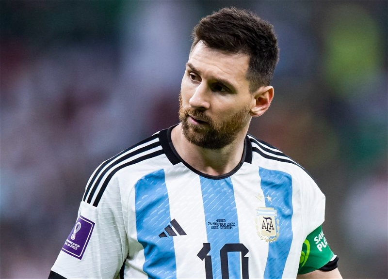 Lionel Messi ilin idmançısı seçildi
