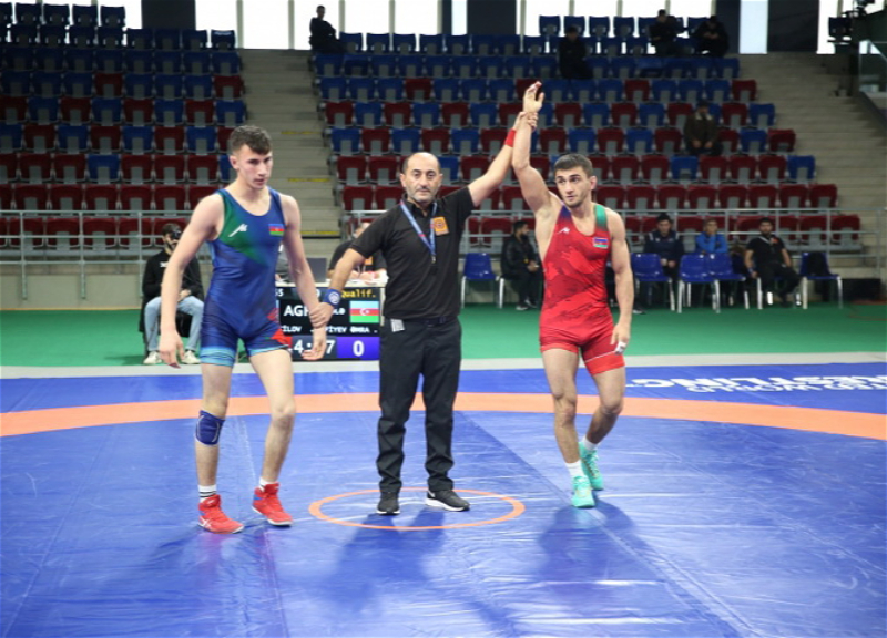 Первые победители чемпионата Азербайджана по вольной борьбе