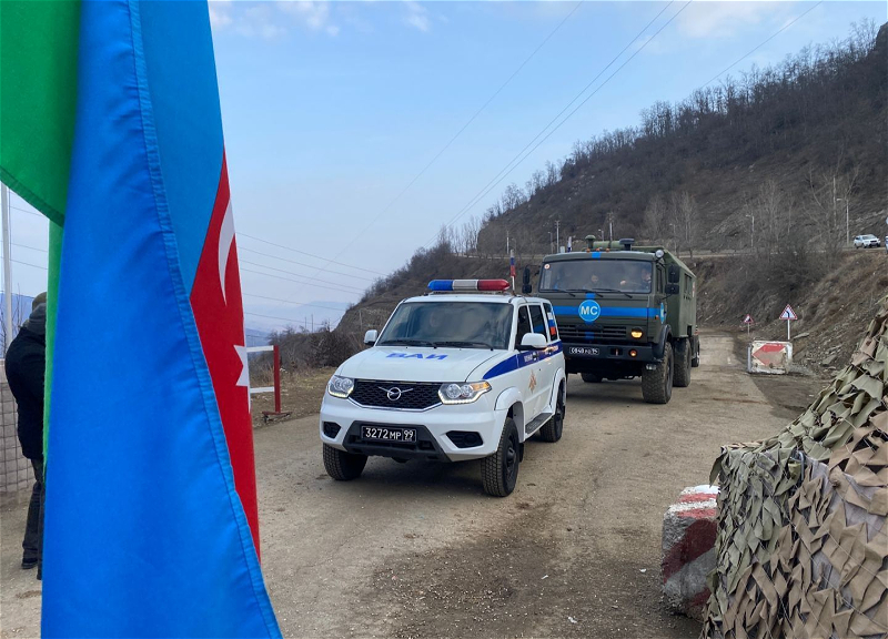 По Лачинской дороге в очередной раз беспрепятственно проехали машины снабжения российских миротворцев - ФОТО - ВИДЕО