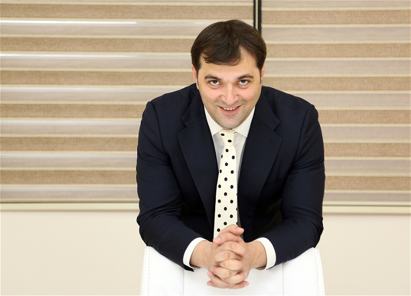 Emin Musaviyə “Əməkdar jurnalist” fəxri adı verilib