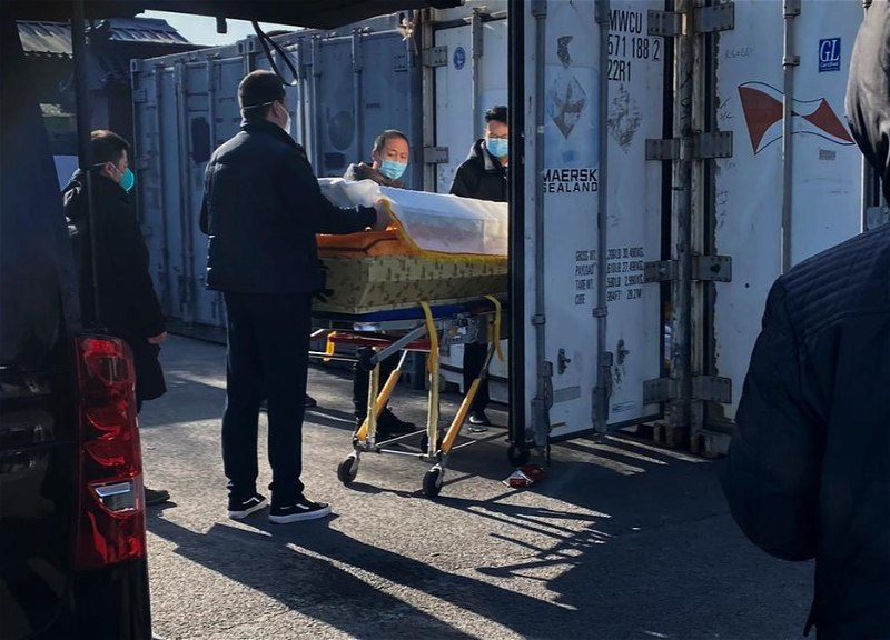 В Китае переполнены крематории из-за смертности от ковида