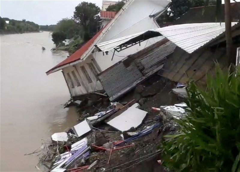 Число жертв наводнений на Филиппинах превысило 50 человек