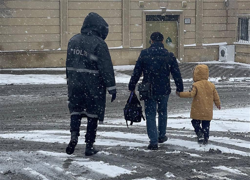 Сотрудники полиции обеспечивают безопасность на улицах Баку – ФОТО – ВИДЕО