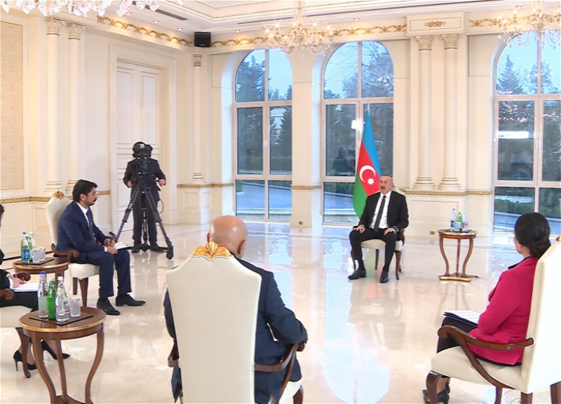 Ильхам Алиев дал интервью местным телеканалам - ФОТО - ВИДЕО