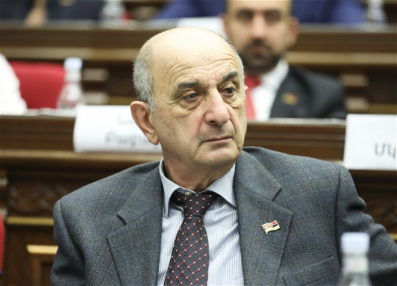 Соратник Пашиняна оплошал, проболтавшись о реальной численности армян в Карабахе