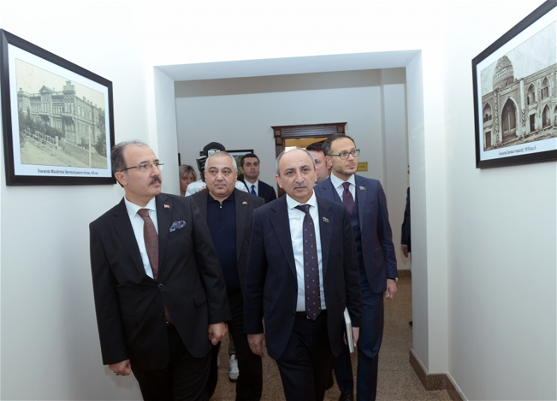 Посол Турции посетил новое здание Общины Западного Азербайджана - ФОТО