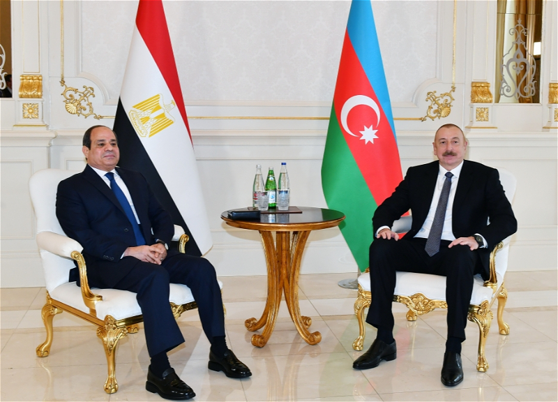 Президенты Азербайджана и Египта встретились один на один - ФОТО