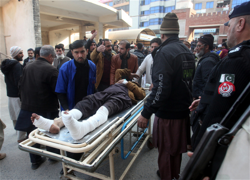 При взрыве в мечети в Пакистане погибли 44, пострадали 157 человек - ОБНОВЛЕНО - ФОТО