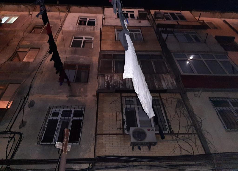 В Баку в многоэтажном доме произошел взрыв, пострадал один человек – ФОТО