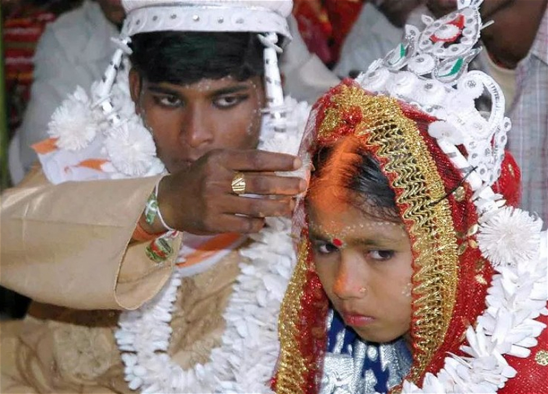 В Индии арестовали более 2 тыс. мужчин за браки с несовершеннолетними
