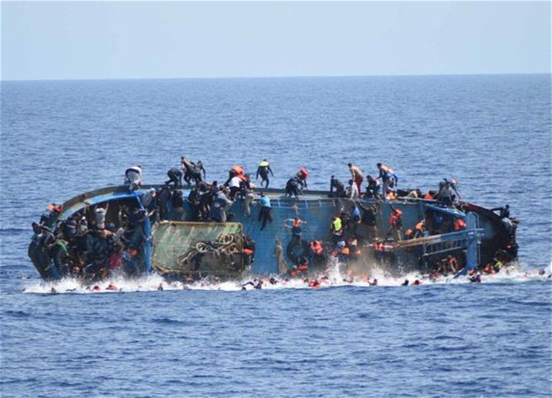 В Греции затонуло судно с мигрантами: есть погибшие